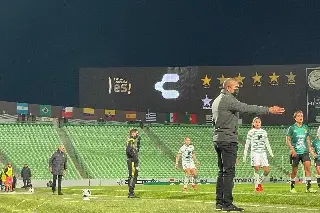 Imagen Santos despide a Jorge Campos
