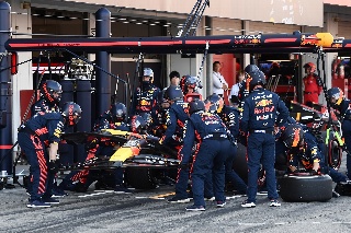 Desastrosa actuación de 'Checo' Pérez en Japón, esto le ocurrió (VIDEO)