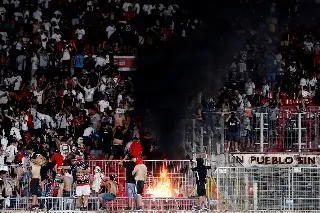 Tras violencia, Chile obliga a sus aficionados a registrarse para ingresar a estadios