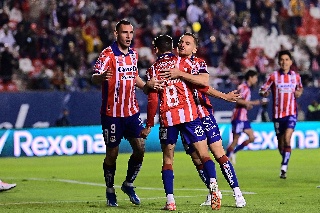 Atlético de San Luis golea a un Puebla sin DT