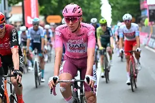 Pogacar mantiene liderato en el Giro de Italia