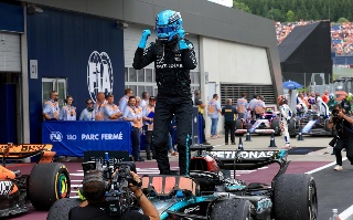 Russell gana el GP de Austria, 'Checo' termina séptimo