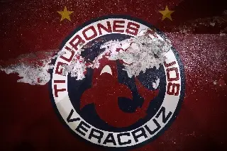 Imagen Leyendas de los Tiburones Rojos lanzarán primera bola en juego de El Águila de Veracruz