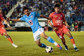 Cruz Azul vence con un gol agónico a Mazatlán FC