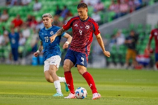 Costa Rica golea en el debut de su nuevo DT