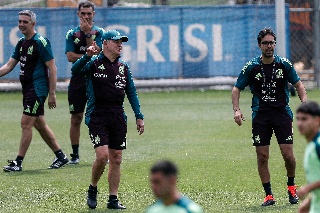 México alista duelo ante Canadá con cambios en la alineación