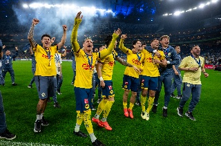 Corren al América de la cancha de Rayados mientras celebraban el título (VIDEO)