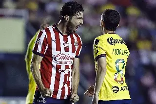 Imagen Oficial: 'Pollo' Briseño se marcha de las Chivas 