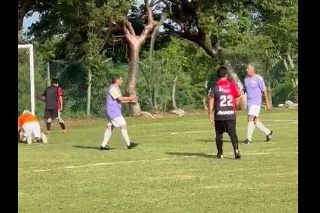 ¿Qué ha sido de Jorge Comas desde que salió de la cárcel? ¡Está jugando futbol! (VIDEO)