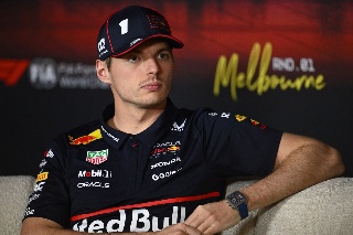 Verstappen se sincera y confiesa que Red Bull no es la escudería más rápida este 2025