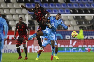 Pachuca se aprovecha de unos Xolos que habitan en el fondo de la tabla