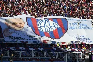 Imagen San Lorenzo realiza emotivo homenaje al Papa Francisco