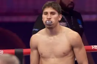 Imagen Marco Verde debuta como boxeador profesional y gana en ¡44 segundos! (VIDEO)