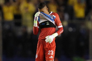 Vicente Sánchez sale en defensa de Kevin Mier tras error