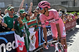 ¡Se le escapa el Giro de Italia al mexicano Isaac del Toro!
