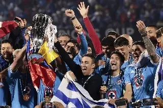 Imagen Oficial: Cruz Azul le dice adiós a Vicente Sánchez pese a ganar la Concachampions 
