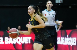 Fallece basquetbolista argentina arrollada por un tren