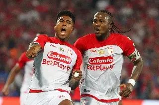Imagen A sus 39 años, un ex de la Liga MX hace campeón a su equipo en Colombia 