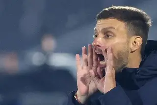 Imagen Anselmi despedido del Porto