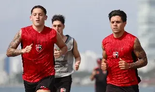 Imagen ¡Newell´s entrena en las playas de Boca del Río!