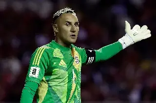 Imagen Keylor Navas a una firma de jugar en la Liga MX