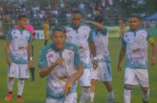 Imagen Por vía legal, obligan a evitar el descenso de un equipo