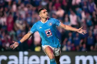 Imagen Giakoumakis reaparece con Cruz Azul