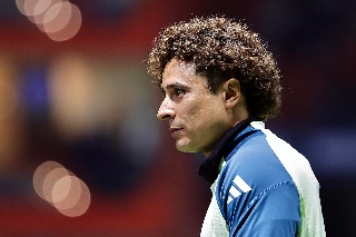 Memo Ochoa seguirá su carrera ¡En segunda división!