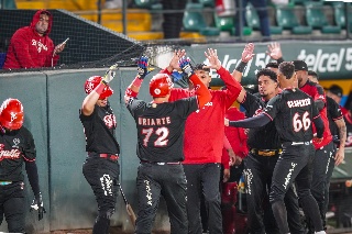 El Águila de Veracruz vence a Pericos de Puebla en el primero de la serie