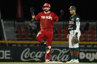 El Águila vence a Leones y sigue vivo en la lucha por los playoffs