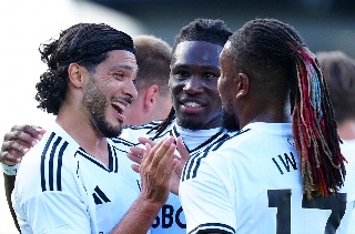 Golazo de Raúl Jiménez con el Fulham
