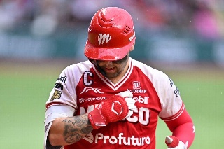 Diablos aplastan a los Leones en comienzo de Playoffs