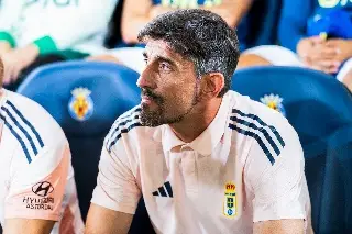 Imagen Veljko Paunovic y Oviedo pierden en su debut en La Liga de España 