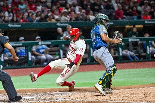 Niño en terapia intensiva por batazo de los Diablos Rojos del México