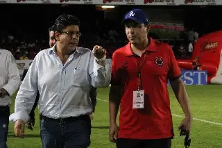 Imagen Fidel Kuri reaparece en redes sociales junto a referentes del Veracruz (FOTO)