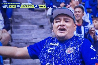 Aparecen Tiburones en Puebla