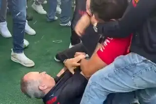 Imagen Se bañan en cerveza y terminan a los golpes en pleno GP de México (VIDEO)