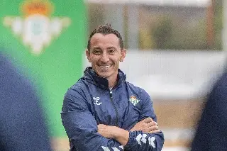 Imagen Andrés Guardado arranca su camino como entrenador en España