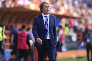 Imagen Guillermo Almada, a punto de ser despedido tras ser eliminado por un club de quinta división