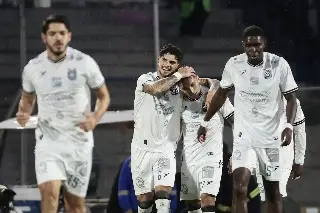 Imagen Querétaro sueña con el Play In y frustra al FC Juárez de Sebastián Jurado 