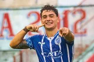 Imagen El mexicano que fue buscado por Chivas y América y ahora descendió en Argentina