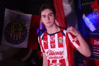 Imagen ¡No es un modelo! Chivas anunció a su primer refuerzo para el Clausura 2026