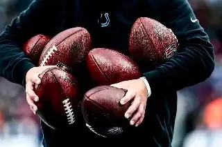 Imagen NFL: Los Pittsburgh Steelers recuperan a TJ Watt para el juego clave ante Baltimore 