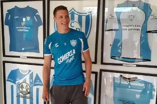 Imagen Julio Furch ficha por un equipo amateur y asegura que el retiro est&aacute; cerca