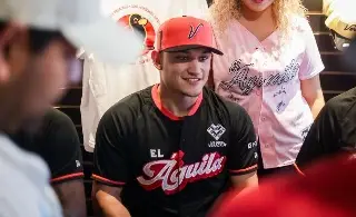 Imagen Oficial: Carlos Arellano se marcha de El &Aacute;guila de Veracruz, ya tiene reemplazo 