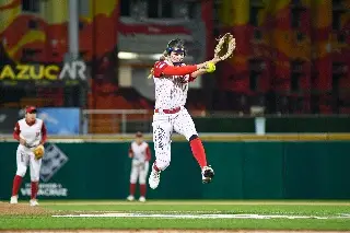 Imagen El &Aacute;guila de Veracruz arrasa sobre Naranjeros en el primero de la serie