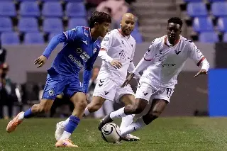 Imagen Cruz Azul no tiene piedad y destroza al Vancouver en la Concachampions 