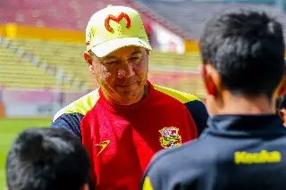 Imagen DT se va suspendido 6 juegos por hacer pol&eacute;mica se&ntilde;a en Liga de Expansi&oacute;n