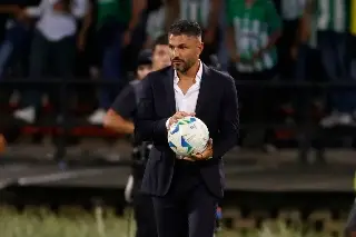 Imagen Javier Gandolfi es presentado como nuevo DT de Le&oacute;n