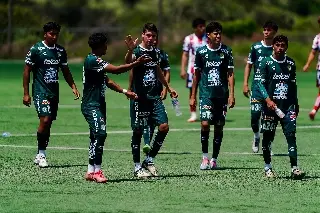 Imagen Dos futbolistas mexicanos de Le&oacute;n jugar&aacute;n con el Ajax